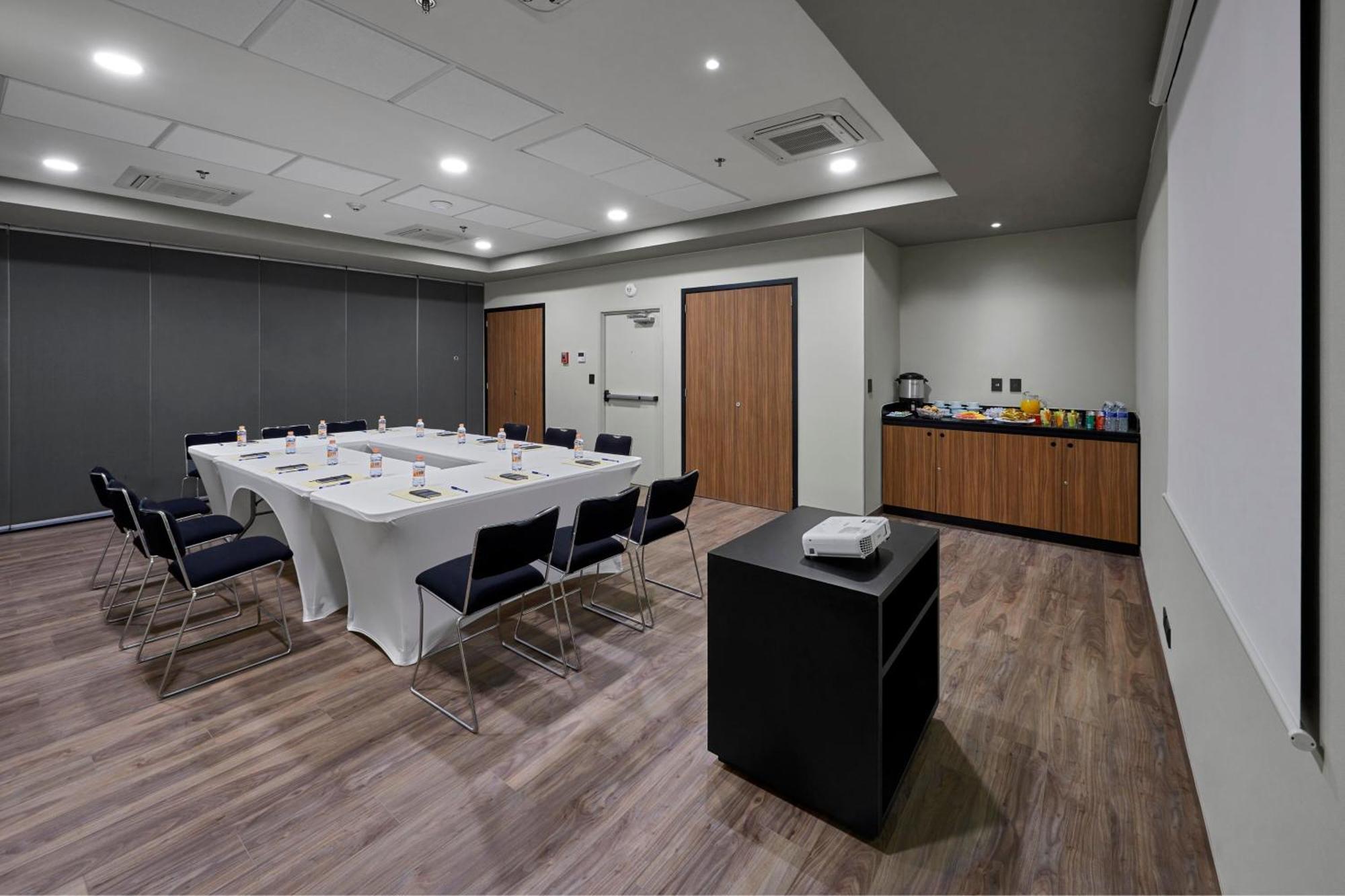 City Express Plus By Marriott Ensenada Extérieur photo